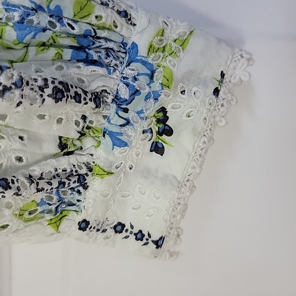 FREE PEOPLE NWOT BLOSSOM EYELET CROP TOP SZ LARGE - Picture 7 of 13